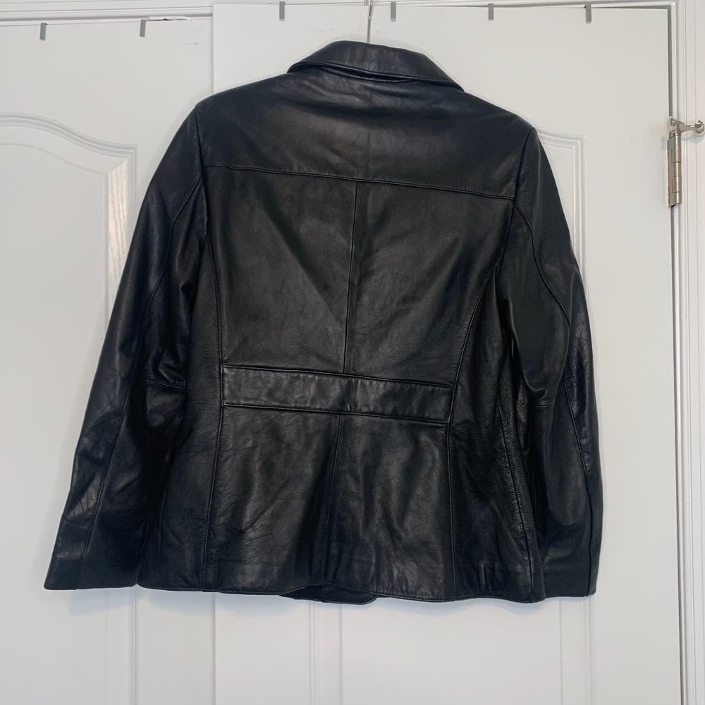 Vintage Wilson Black Leather Jacket Women's size M - Picture 2 of 6